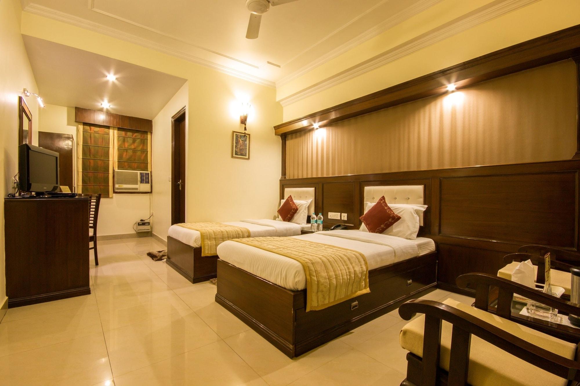 Grand Park Hotel